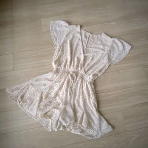 Boutique Tan Polka Dot Romper in Cream Size Large